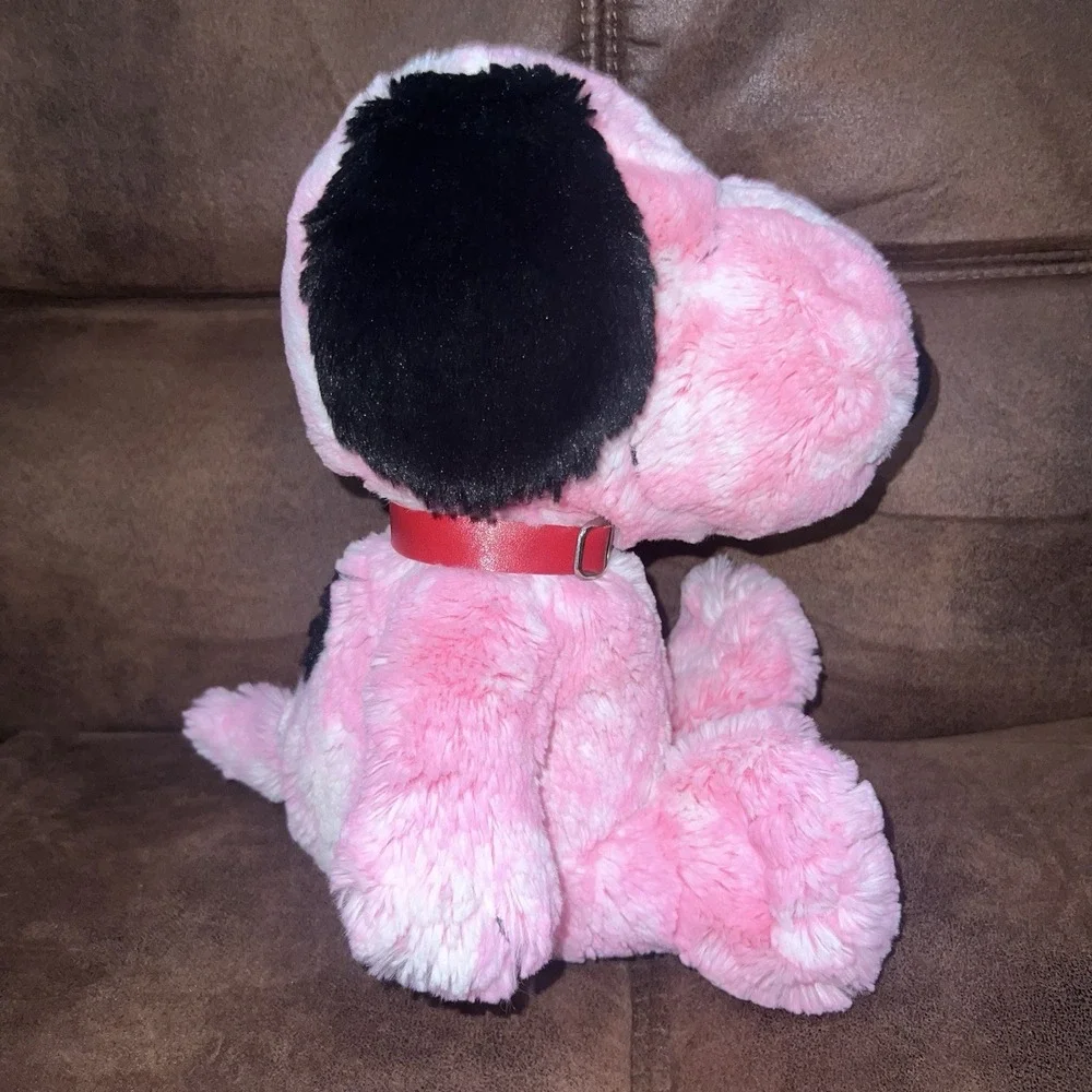 2022 Snoopy Cedar Fair Peanuts Worldwide Pink Plush 12